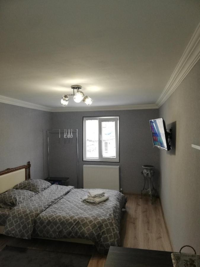 Lamara Apartment Tbilisi Ngoại thất bức ảnh