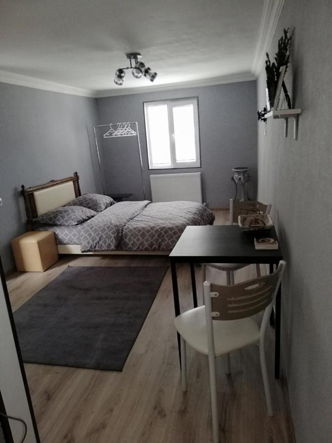 Lamara Apartment Tbilisi Ngoại thất bức ảnh
